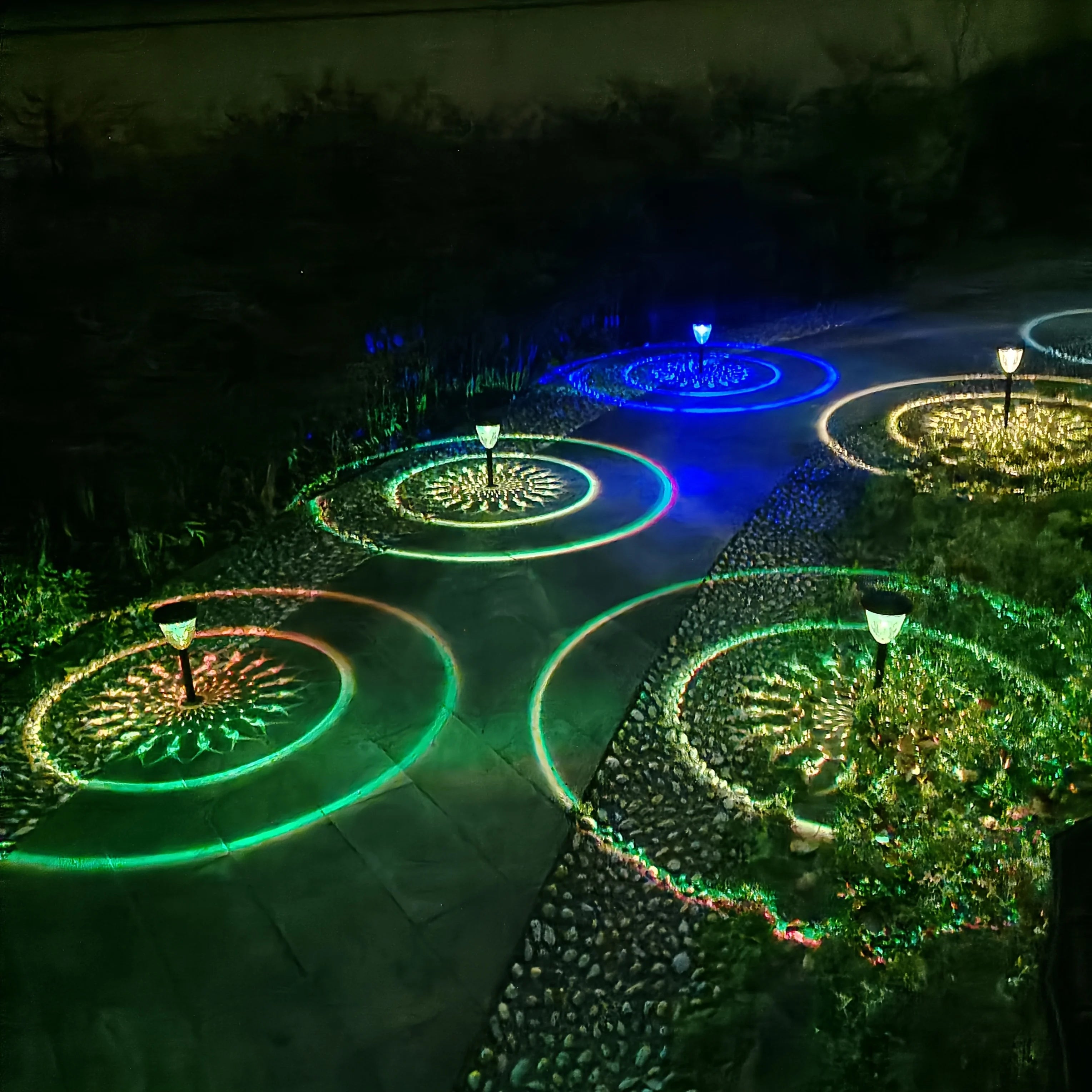 Solar LED Wegleuchten – Wasserdichte Gartenlichter im 1/2/4er Set