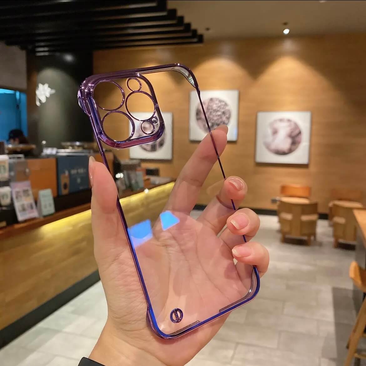 Transparent borderless ultra-thin phone case